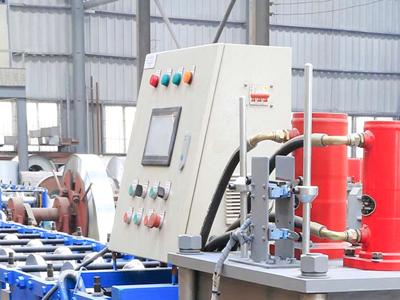 YX112-300 Güçlü Dayanıklılık Çatı Sırtı Kapağı Rulo Şekillendirme Makinesi
